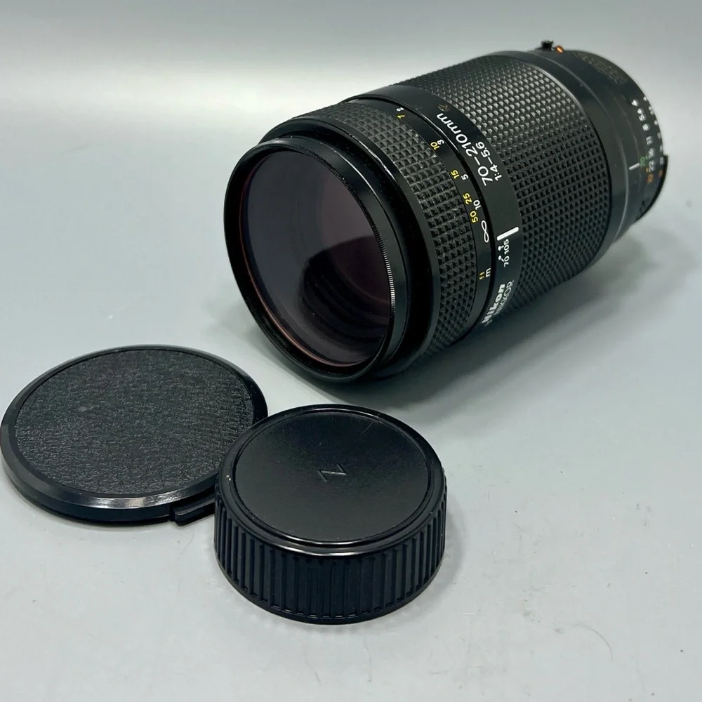 Nikon AF NIKKOR 70-210mm Lens in Black